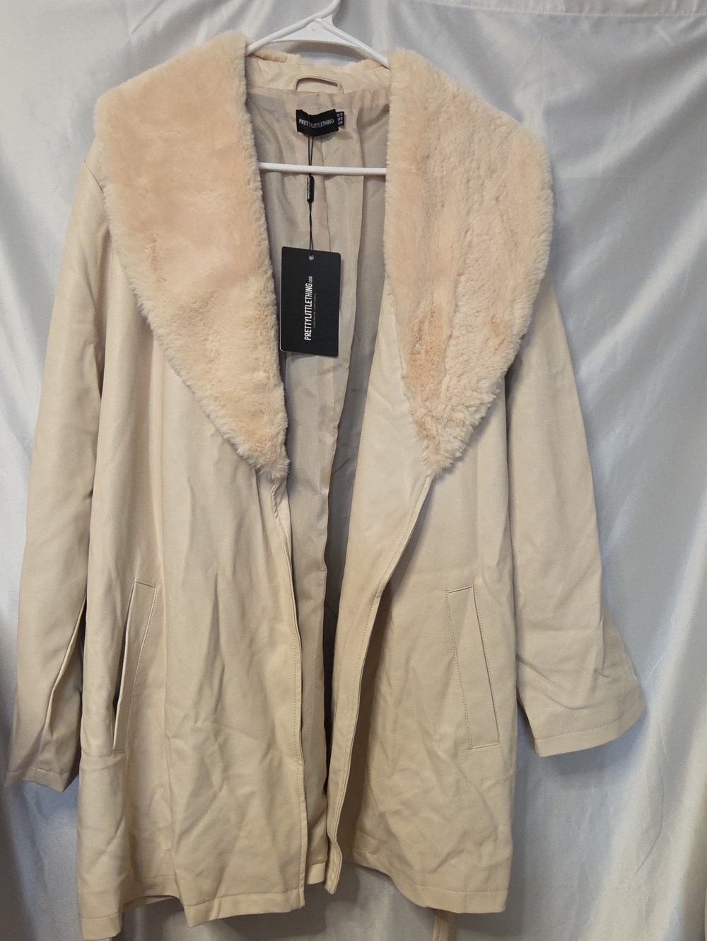 PrettyLittleThing Faux Leather & Fur Coat - Cream/Beige - NWT Size 8.